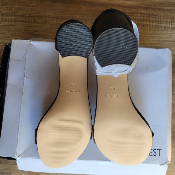NWT Nine West Black Dress Sandals Size 11 - Picture 3 of 5
